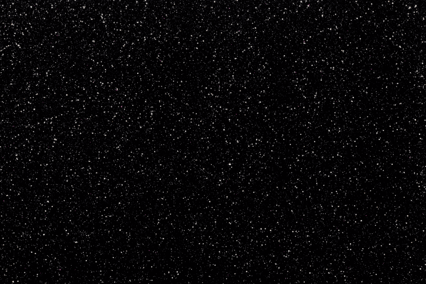 Campo estrelado com grande concentração de estrelas no espaço, imagem que simboliza as observações astronômicas esperadas do telescópio Roman.